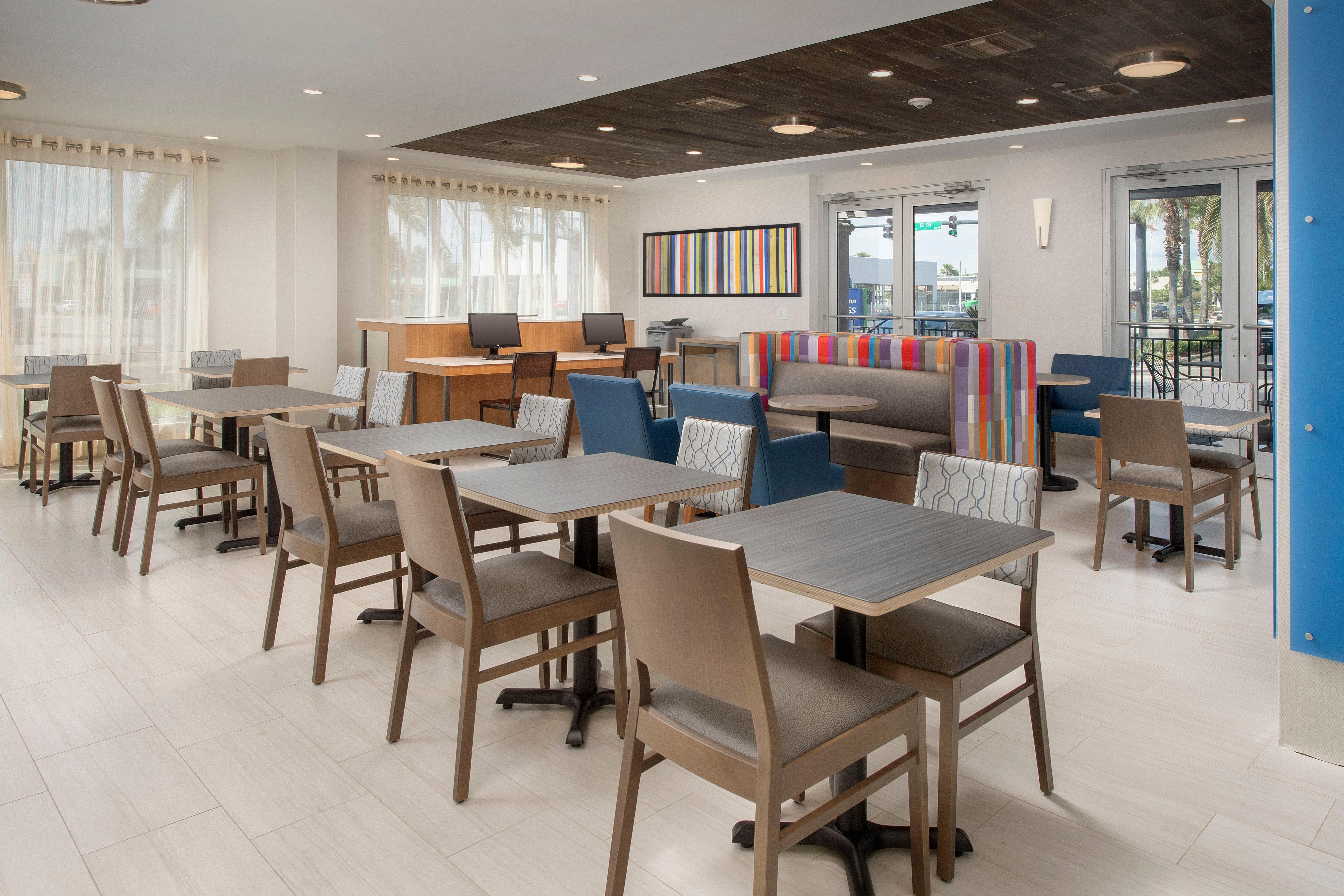 Holiday Inn Express Jacksonville Beach By Ihg Eksteriør bilde