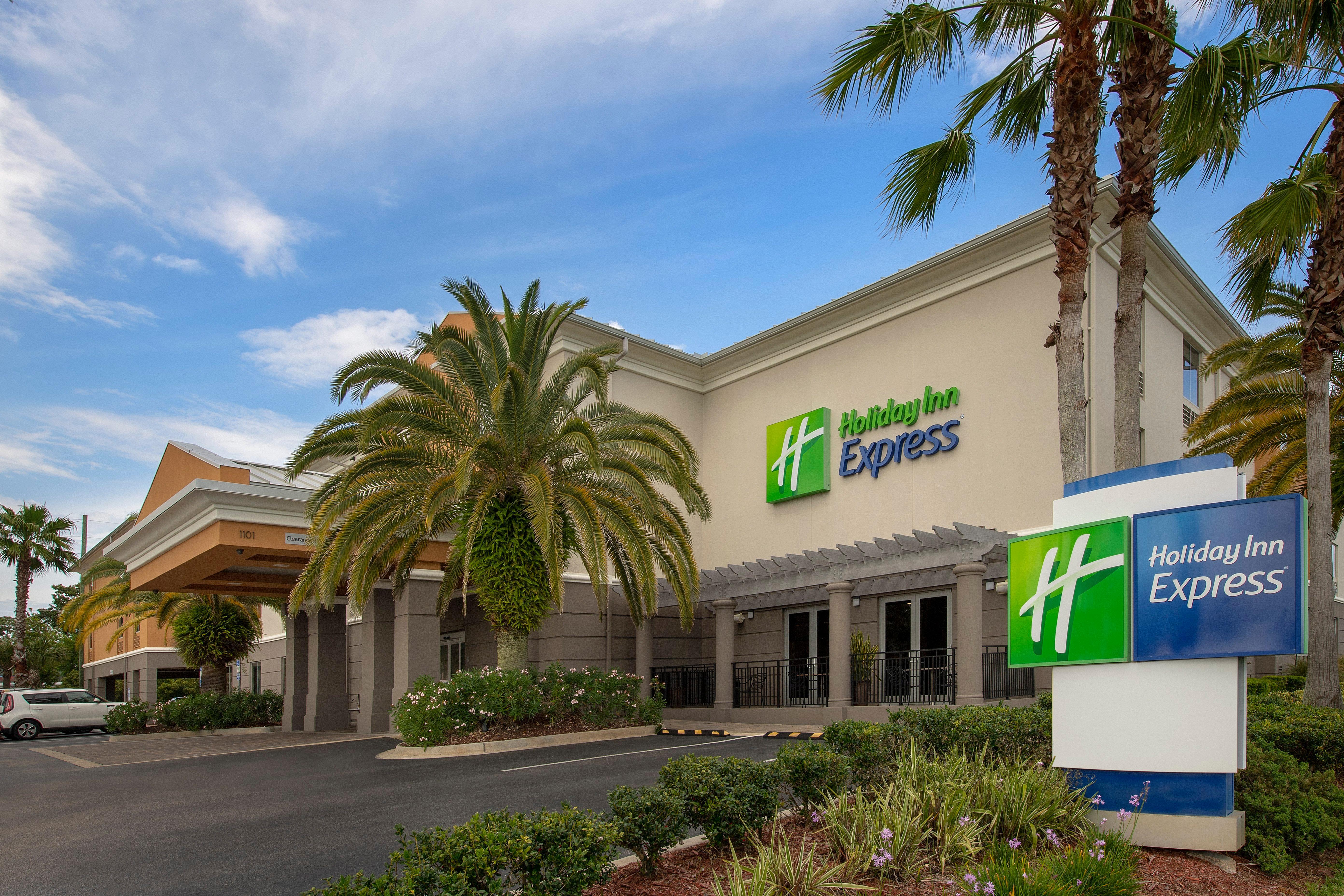 Holiday Inn Express Jacksonville Beach By Ihg Eksteriør bilde
