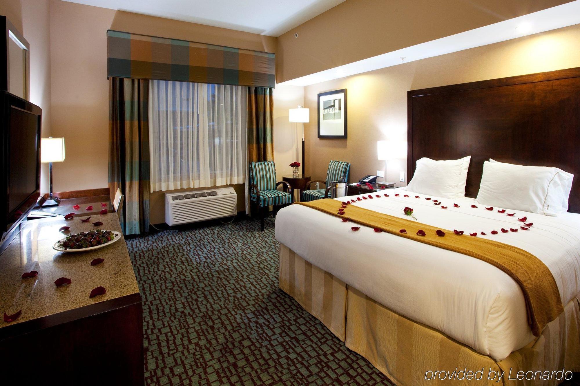 Holiday Inn Express Jacksonville Beach By Ihg Eksteriør bilde