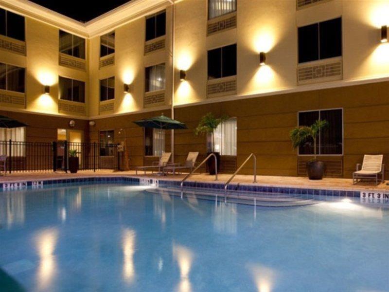 Holiday Inn Express Jacksonville Beach By Ihg Eksteriør bilde