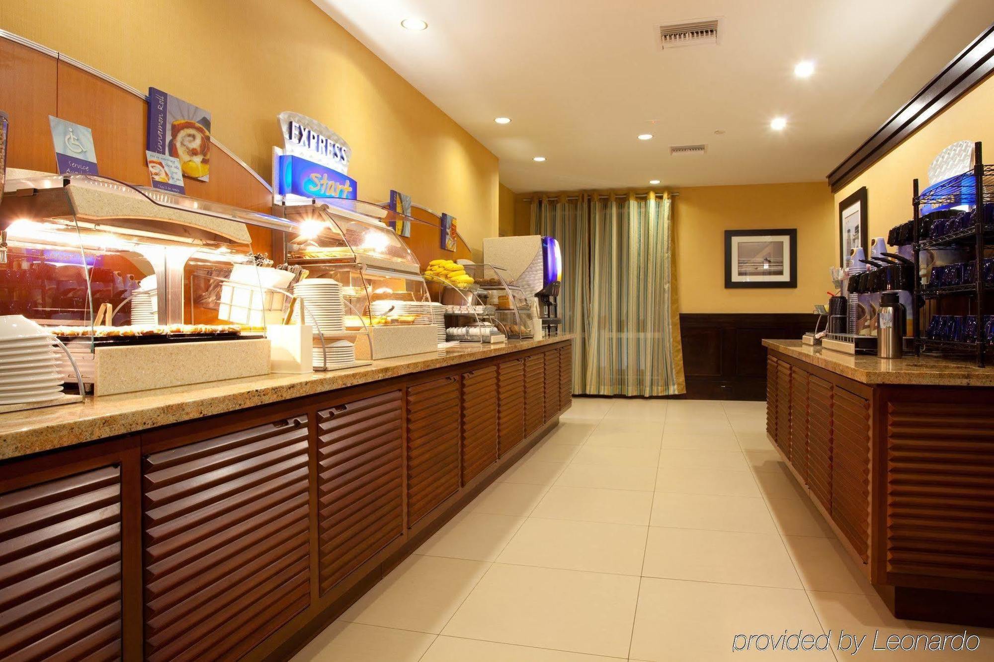 Holiday Inn Express Jacksonville Beach By Ihg Eksteriør bilde