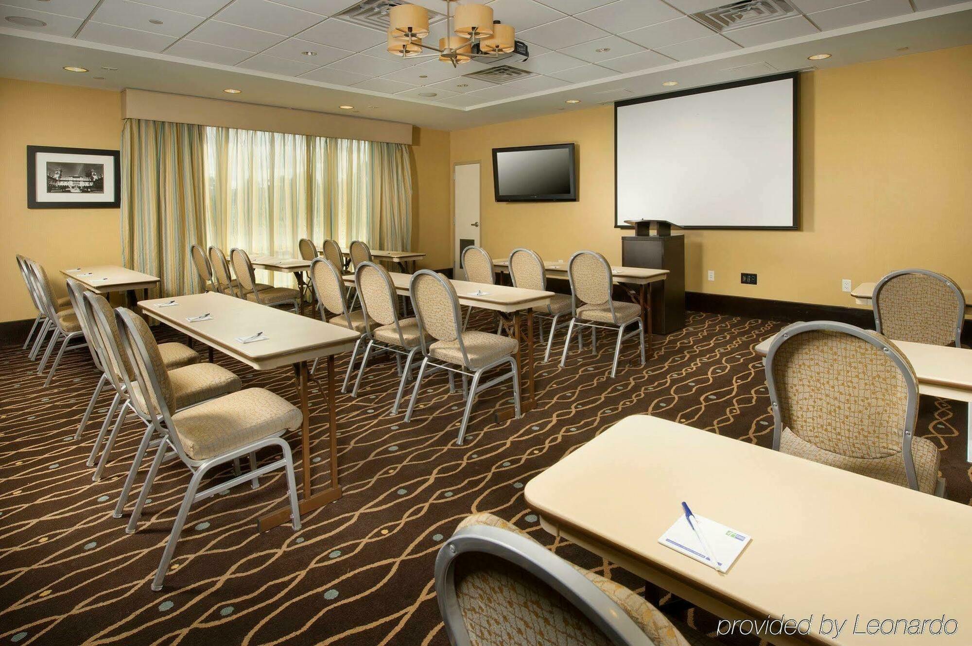 Holiday Inn Express Jacksonville Beach By Ihg Eksteriør bilde